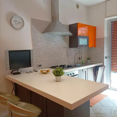 Orange House شقة